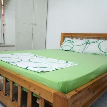 Apartment In Dar Homestay Дар ес Саалам Екстериор снимка